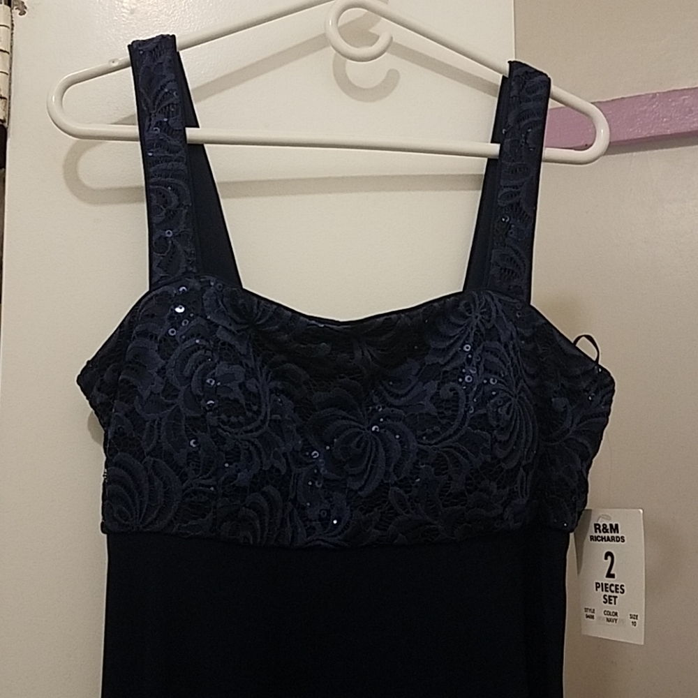 Dress - Picture 3 of 4